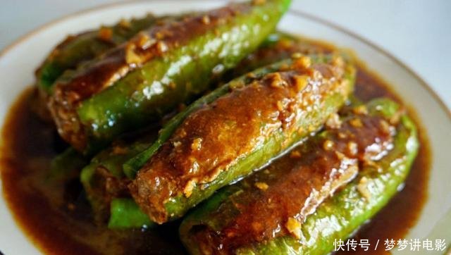 『辣椒』包饺子剩下的肉馅这么做,鲜香下饭超好吃,一上桌就抢光,不够吃!