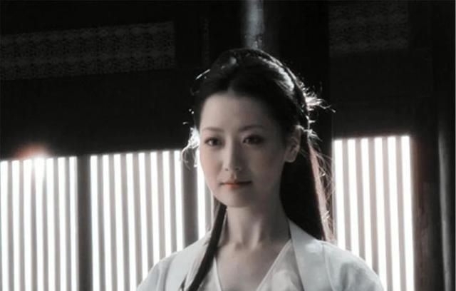 气质:“京城四美”之一的白冰,曾经的宅男女神,盘点她的容貌风采