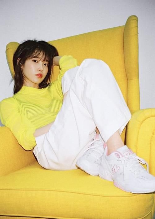  #杂志#欣赏一波IU李知恩风格多变的杂志美图