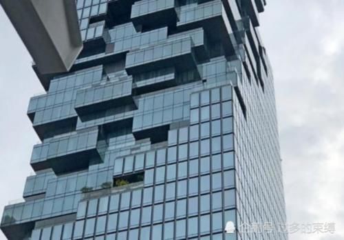 泰国花46亿建的“马赛克楼”被吐槽丑，设计师：晚上再来看！