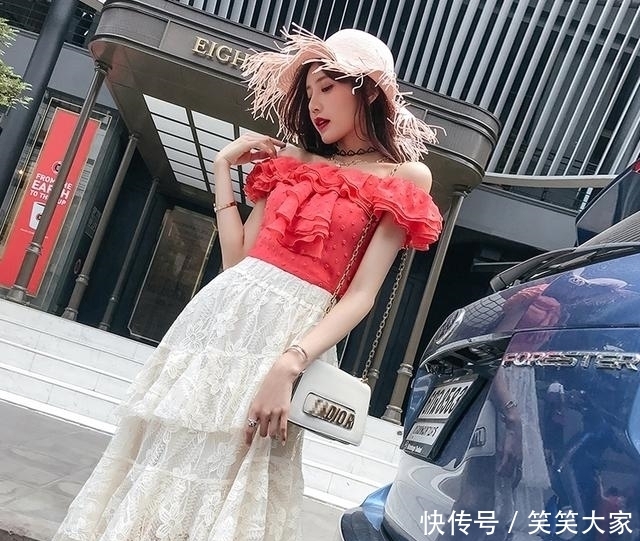 「女人」建议70后女人，别穿的像大妈，学学下图这样穿，不化妆都漂亮