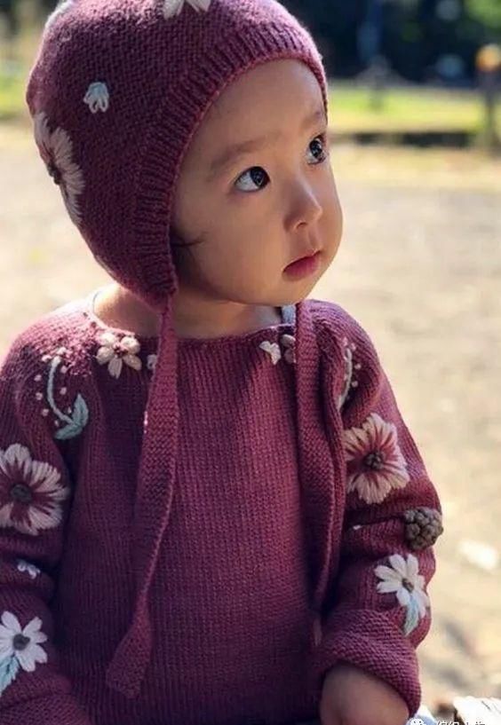  #毛衣是不是很#踏青时节到！儿童毛衣任意选，不愁宝宝没衣服穿
