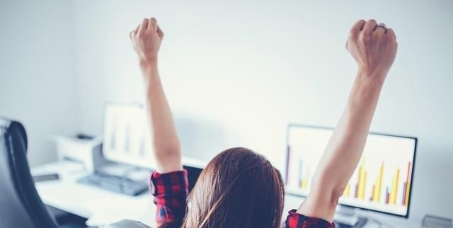  社会保险@社会保险传来了好消息！ 2020年还不能说是15年的“赚