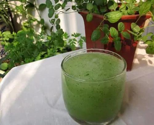 大妈巧用,三个祛斑小妙招,不反弹更年轻