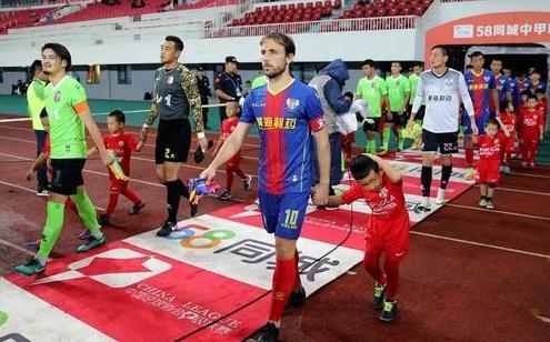 乔迪:如果黄海之前多把握机会 冲超也很有竞争力