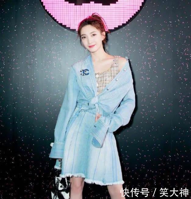 江疏影真是厉害，一穿裤子就暴露缺点，原来大长腿都是骗人的！