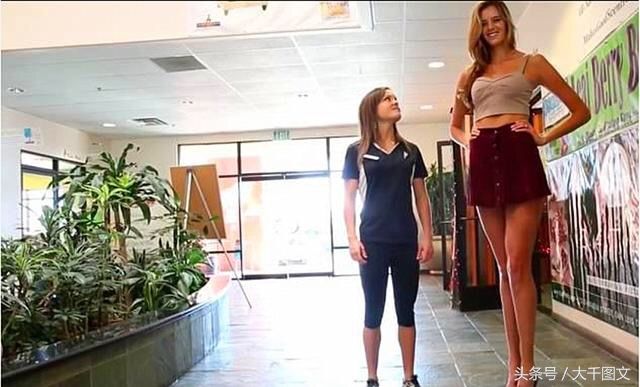 23岁美女身高1.98米，至今未谈过恋爱，为大长腿烦恼