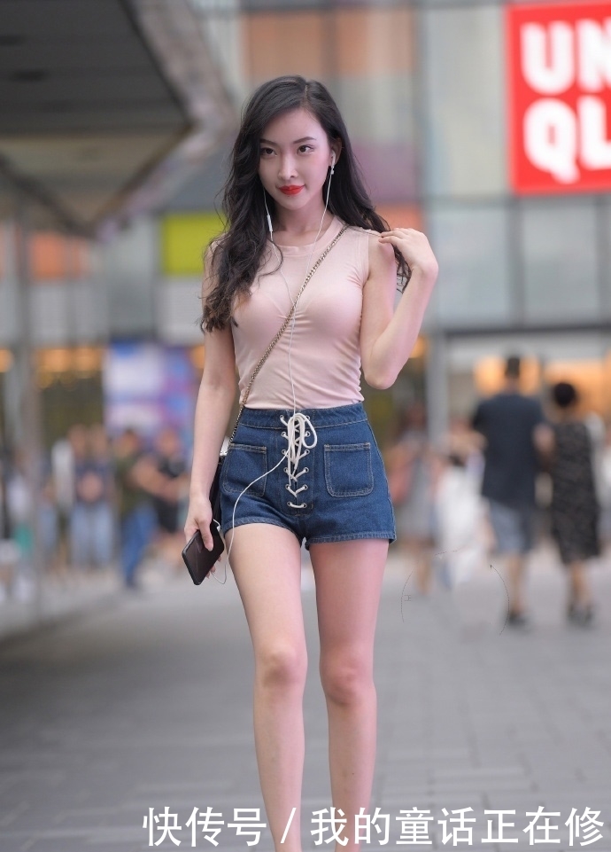 美爆■小姐姐美爆了!独特的气质让人怦然心动