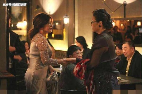 老戏骨潘虹年轻时比巩俐还时髦，61岁的刘晓庆和她同台输个精光