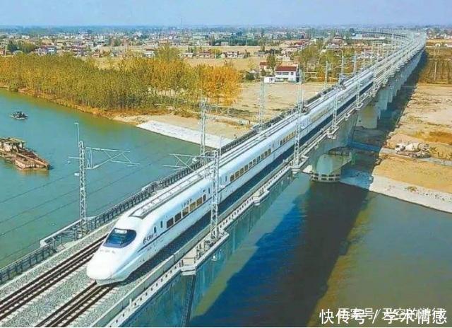 这条高铁线路由山东和江苏共建,沿途设站19个,即将通车运营
