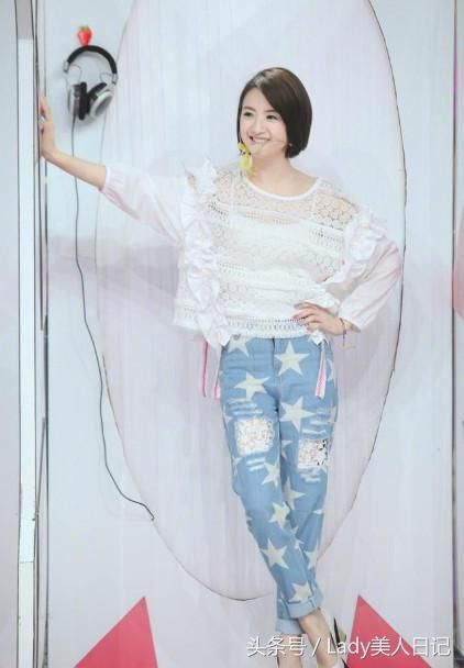今年最流行的星星图案，林依晨这款不敢模仿，佟丽娅穿起来最好看