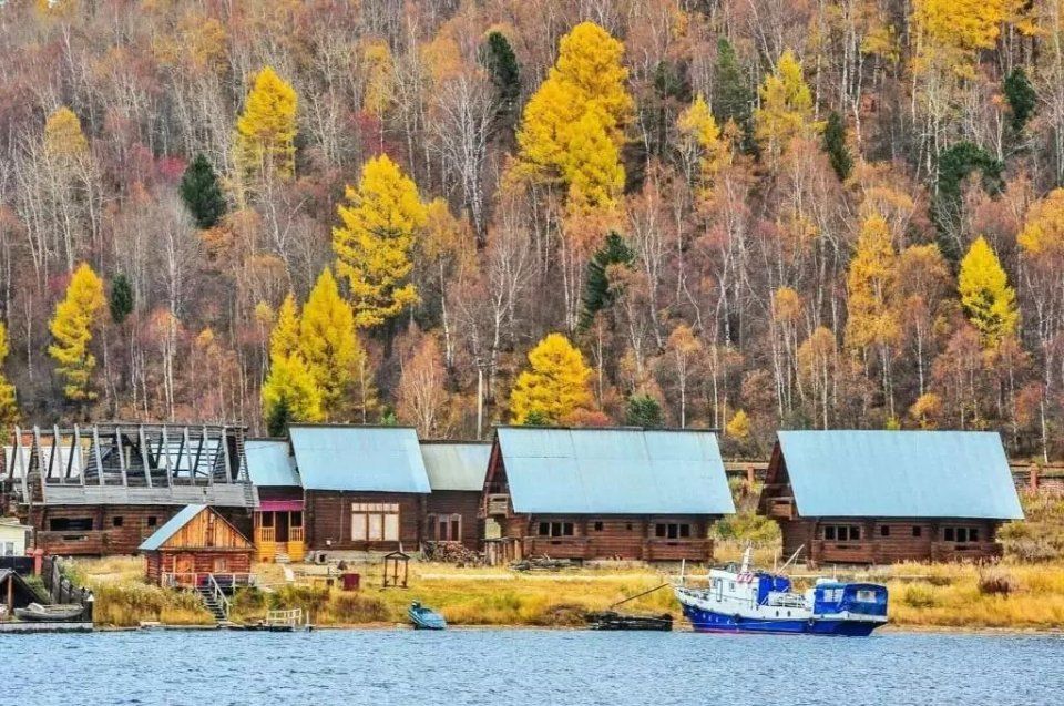 再过半个月，贝加尔湖的秋简直要逼疯摄影师!