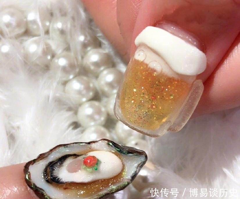 指甲上@忍了灰色美甲,忍了链条美甲,看到生蚝美甲,直男这次真忍不了