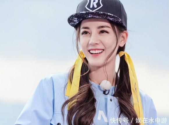 到底鹿晗和关晓彤般配,还是热巴般配,当看完他