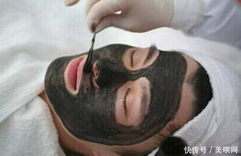 「粗大」还在为毛孔粗大而烦恼吗?集美们,看过来,这样做让你的肌肤细嫩无瑕!