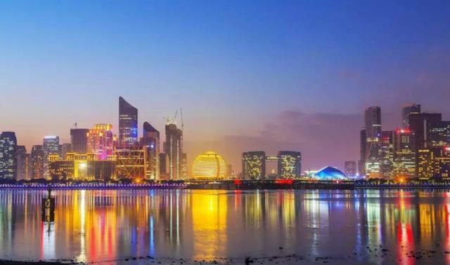  『居民们』中国居民存款最多的八大城市：成都杭州榜上有名，第一实至名归