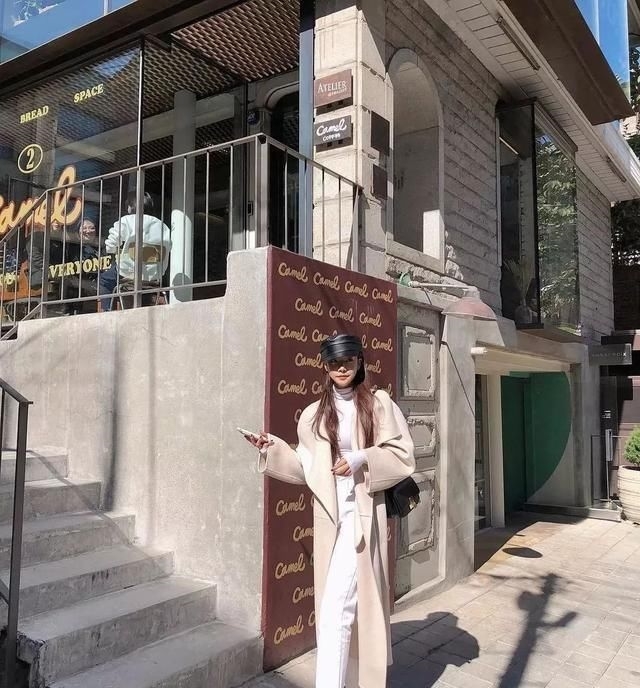 『工装裤』你还在穿阔腿裤?2020这4条裤子才是真流行!