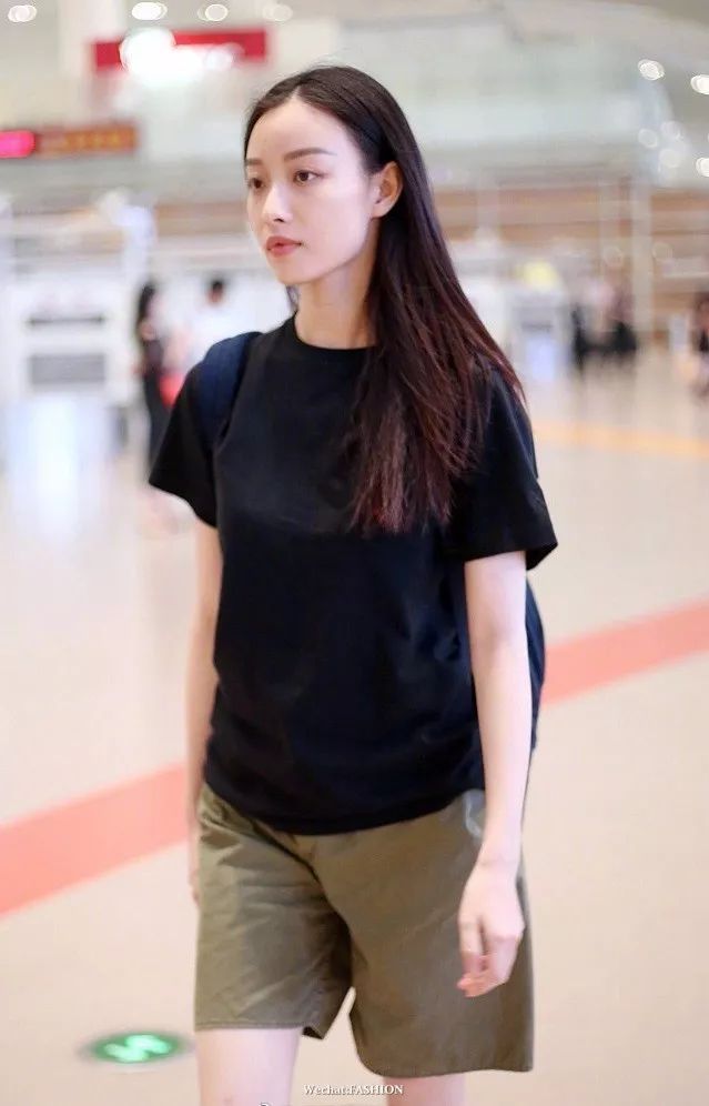 明星 | 孟美岐机场大玩“下半身失踪” 韩雪太会穿献上我的膝盖