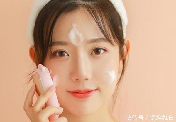  『犯错』洗脸嘛谁都会，可是洗脸有很多误区你知道吗？看完别再犯错了！