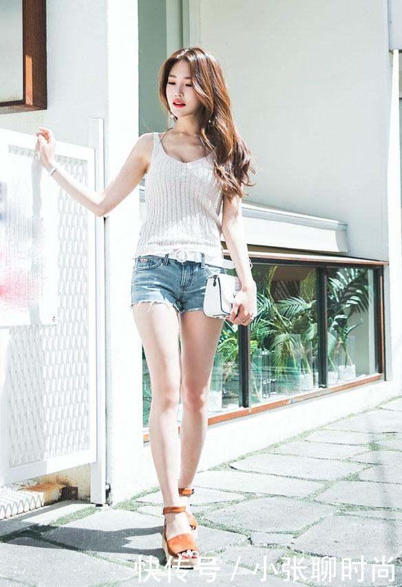25岁妹子穿起紧身裤,浓浓大气范, 时尚感十足!