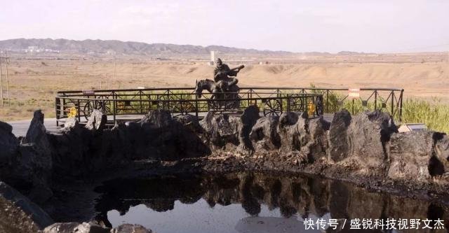 不到新疆黑油山，你根本不知道啥叫“富得流油”