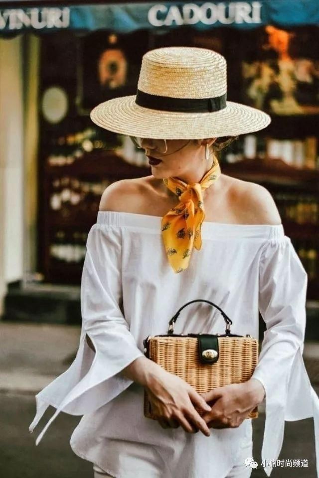 盘点四种穿搭运用平顶草帽，无论浪漫或个性都能驾驭！