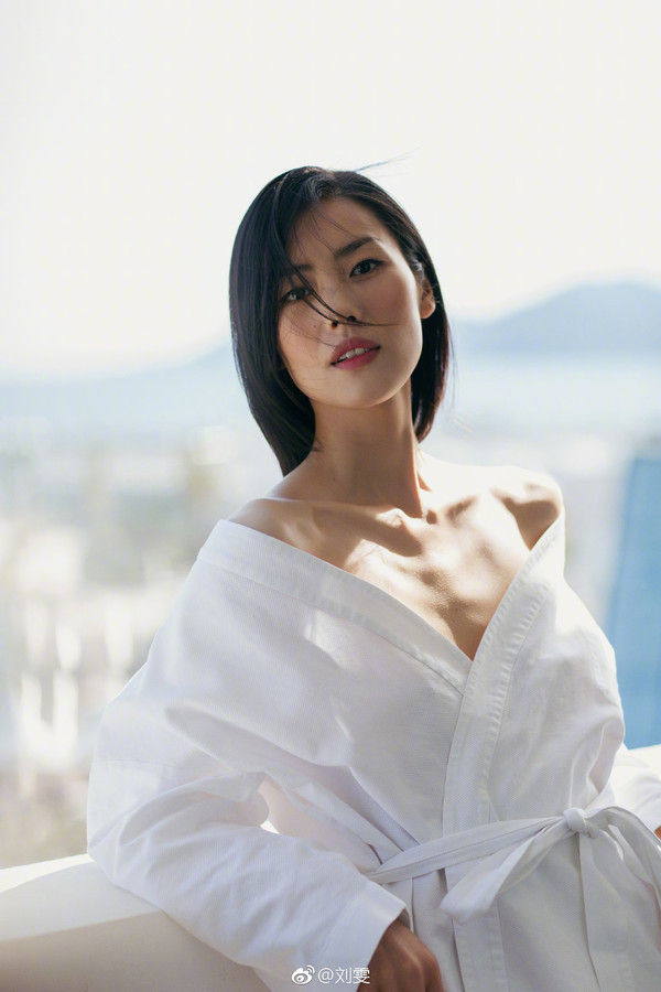 当红女星中十年后颜值最高的竟是她！