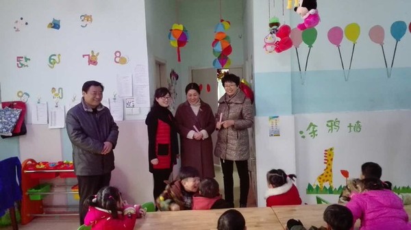 淮北市副市长陈英调研杜集教育