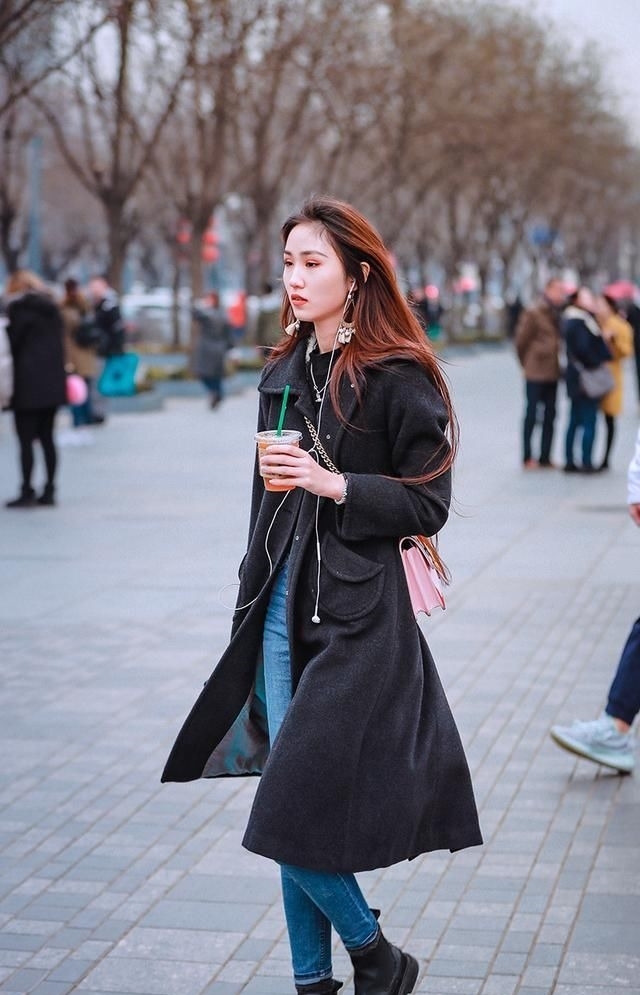  『美美』随时随地关心时尚潮流，走在潮流前沿，时尚博主们常常美美哒的赚足复购