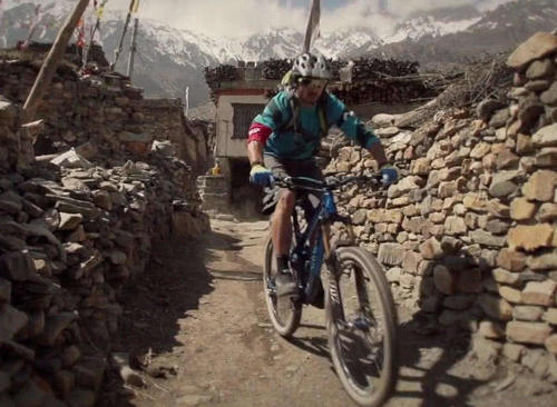 中国边境的神秘王国,过着原始生活,1万多悬崖洞穴至今无法解答