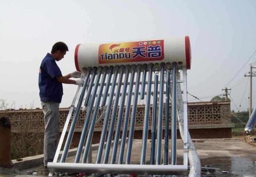  【太阳能】为什么以前很火的“太阳能”热水器，现在很少有人用？原因很现实