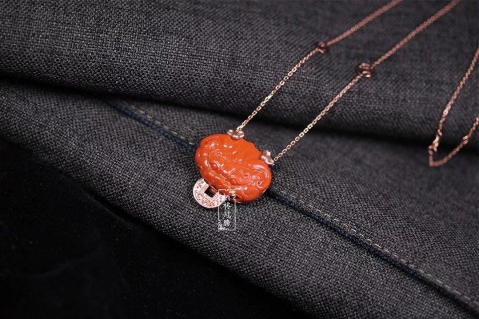 你真的会戴项链吗?献给精致女人的小秘密……