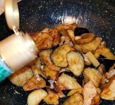 『鸡胸肉』好吃到飞起的东南亚家常香茅茄子,这样做0失败