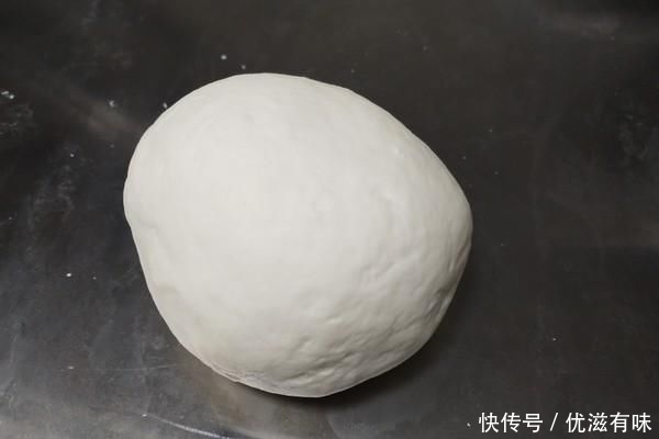  [松软]蒸馒头时，有人加酵母有人放白糖，其实“它”才是馒头松软小秘诀