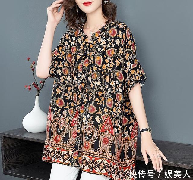 \＂i11\＂: \＂这些超小众的护肤品牌，你都认识几个呢？\＂微胖女人衣服别乱买，糟蹋钱！建议穿：新款遮肉衫，时髦又显瘦