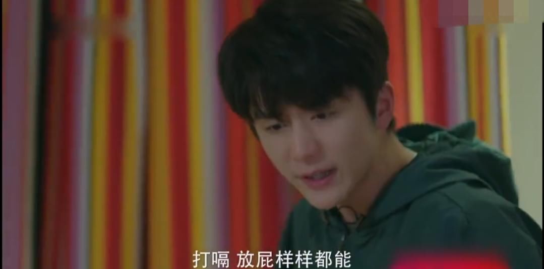  吴倩■《冰糖炖雪梨》两人准备甜蜜接吻，却被吴倩放屁打嗝搅局，笑喷了