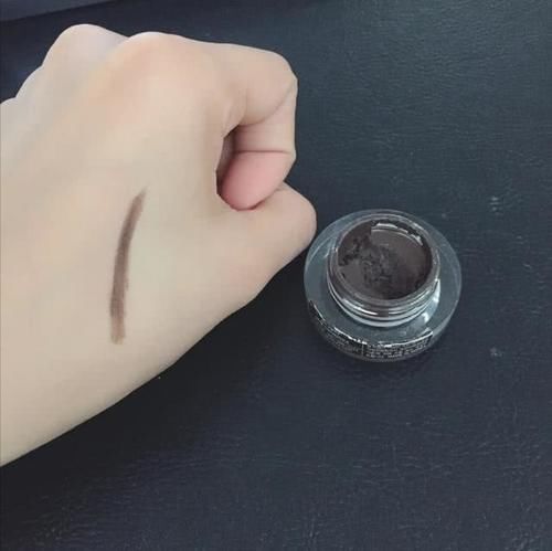  眼线液笔■眼线胶笔、眼线笔、眼线膏有什么区别，选哪个更好用？