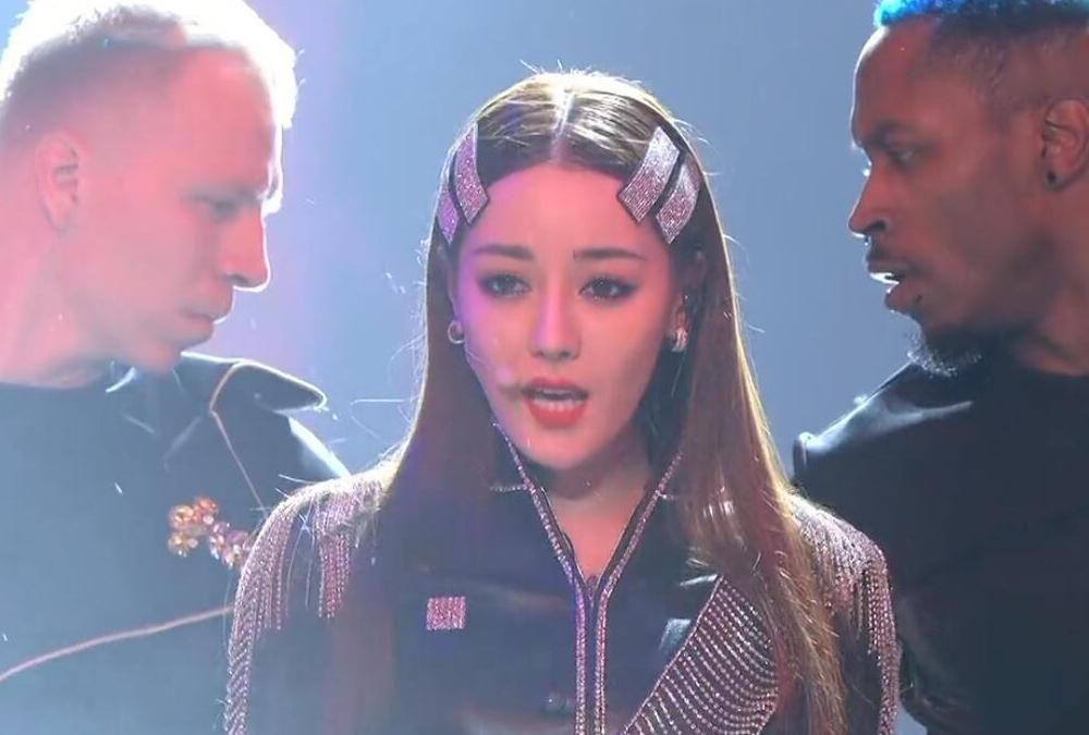 热巴跨年晚会上哪个卫视