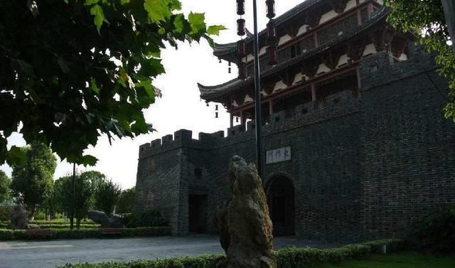 安徽1000多年的古镇, 投资8亿开发最终沦为“鬼城”-如何破! !