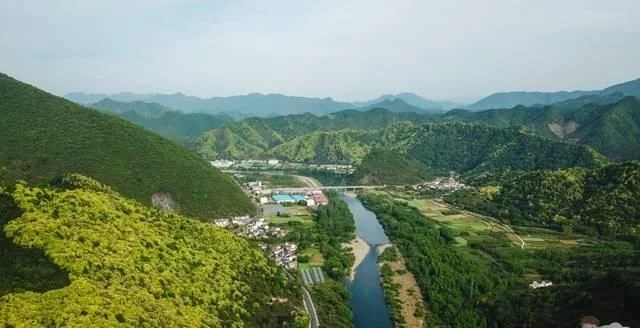 中国原生态最美山乡