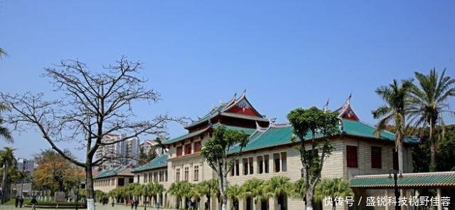 中国211工程最美大学，游客比学生还多，无奈成为旅游景区