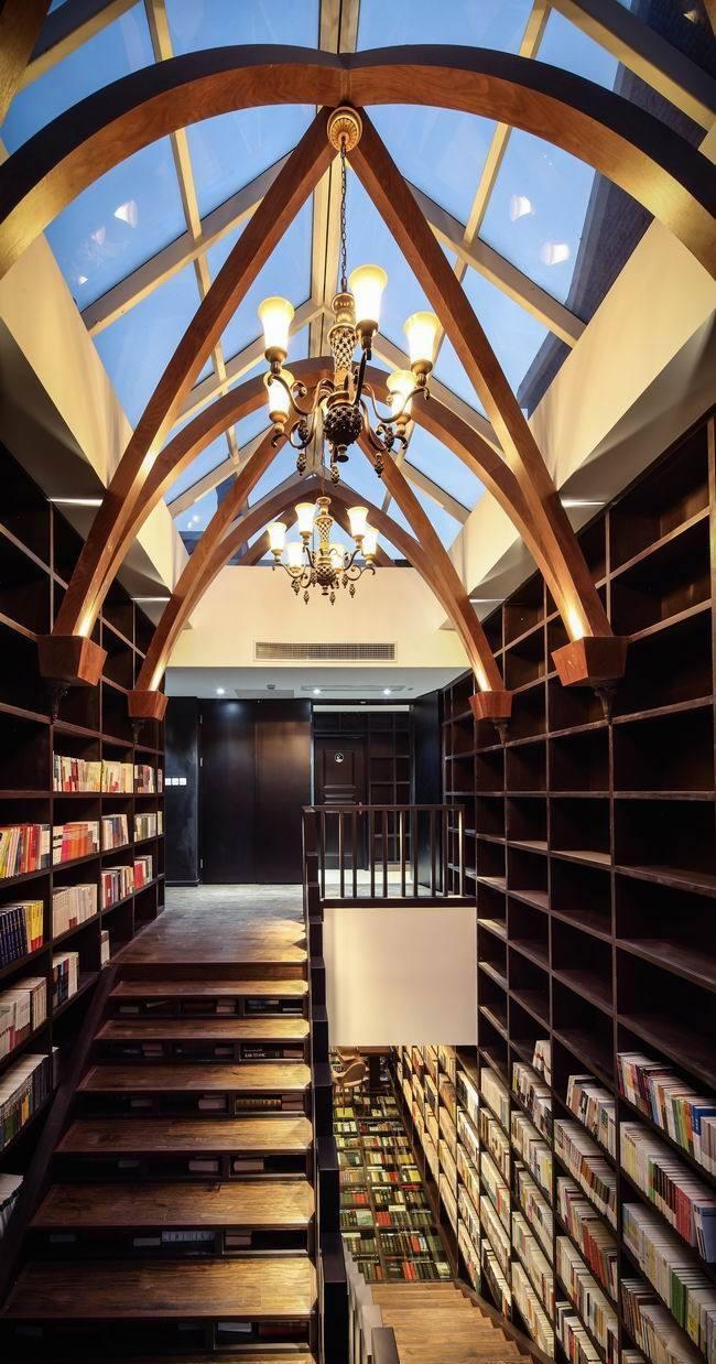 上海最美的钟书阁，一家不适合看书的网红书店