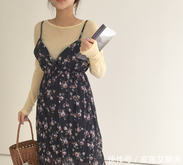 「少女」满满春季感觉的花款连身裙,连身裙加花的款式非常的少女心哦