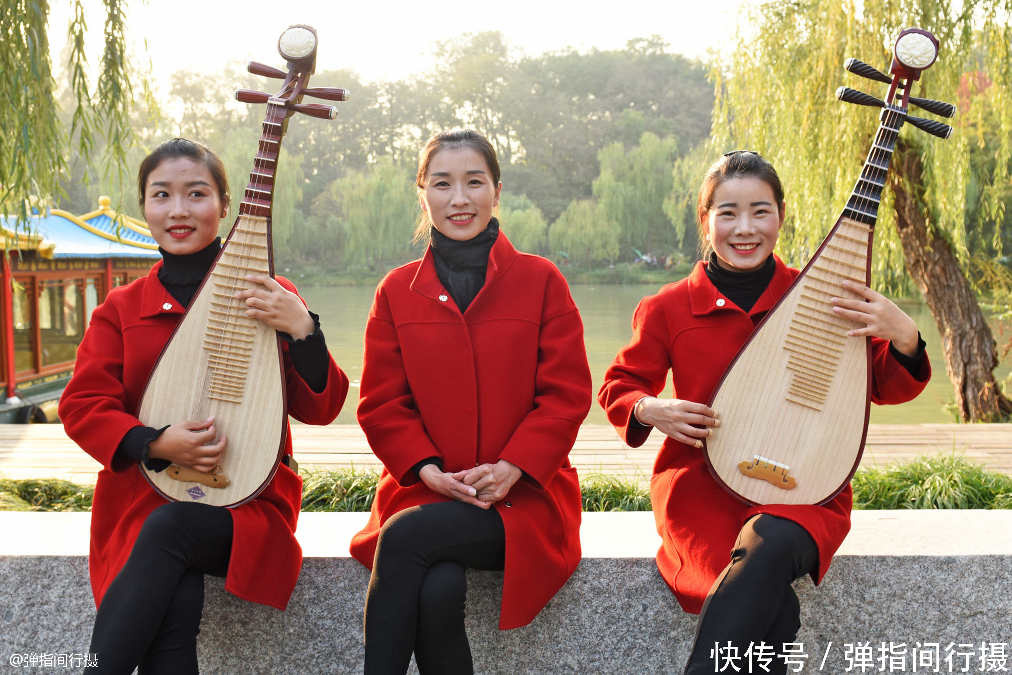 中国最美摇船女工，扬州瘦西湖船娘，不仅能说会唱，还要本科毕业