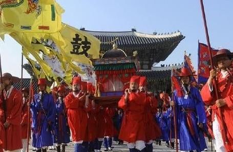 『明朝』明朝皇帝一个比一个懒 清代皇帝为什么会成为工作狂