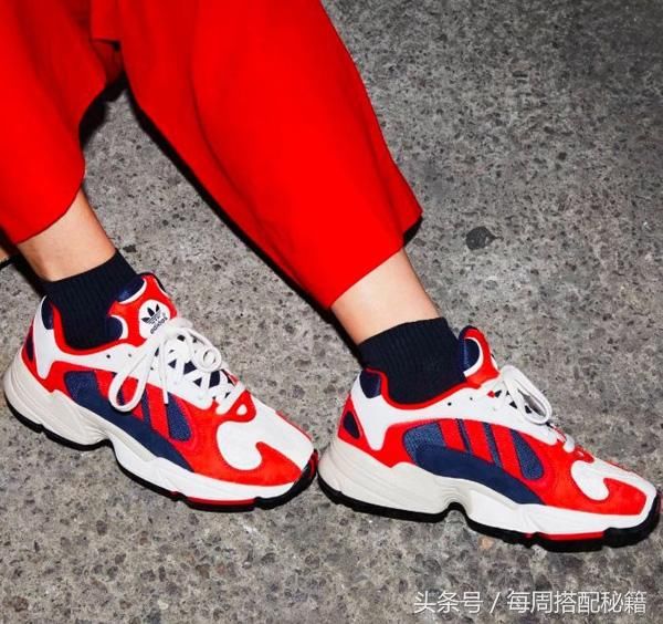 初秋最百搭的女鞋竟然是它！时髦得不一样！