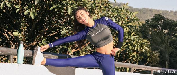 时尚大方的打底裤美女,非常有魅力,真漂亮