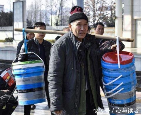  「农民」以前的农民务工都带着被子和盆，为什么如今却没有人带