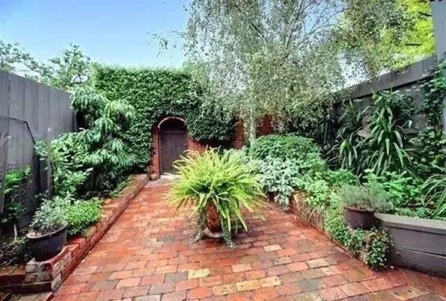  #确权#农村宅基地确权时，院子面积怎么算？院子外的土地又如何