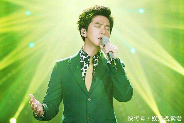 他曾是很火的歌唱组合成员, 单飞后发展更好, 如